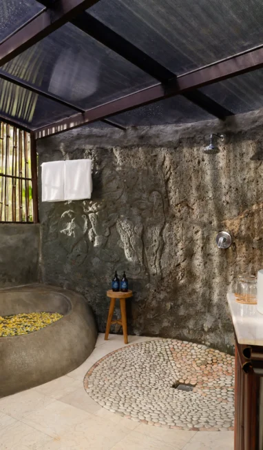 BAMBOO VILLA - BATHROOM