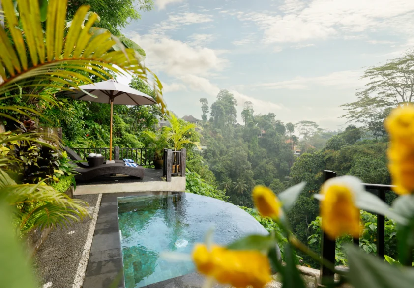 VILLA JOGLO - OUTDOOR & POOL AREA